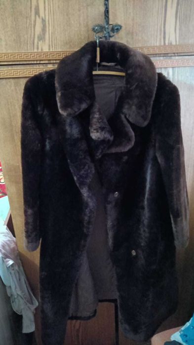 Шуба серого и коричнего цвета