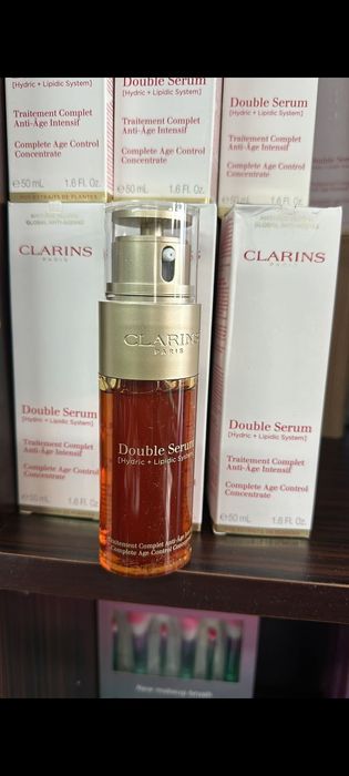 Серум на Clarins