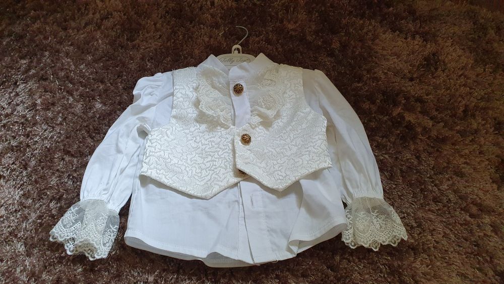 Costumas botez micul print