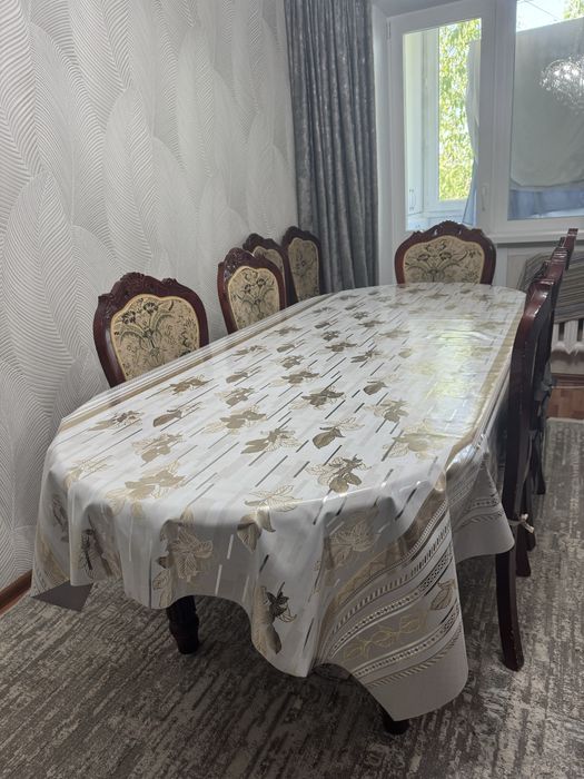 Продам стол со стульями