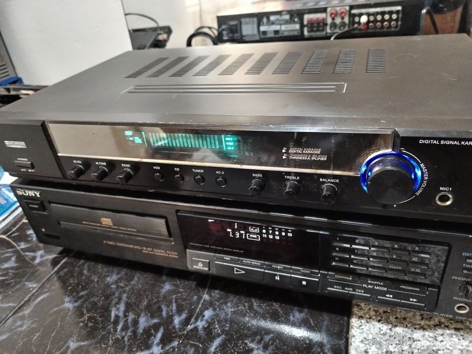 Karaoke amplificator hi-fi german AV 130