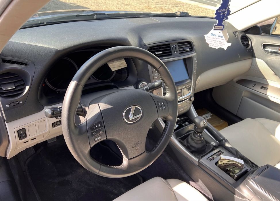 Lexus IS 220 diesel, 2011