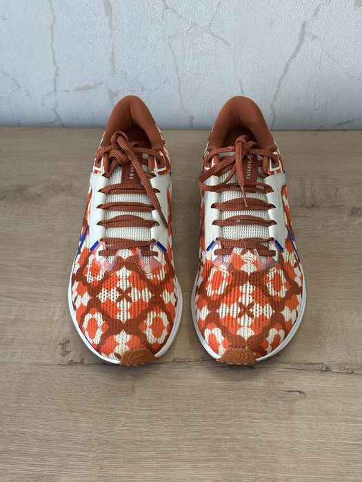 Кроссовки для бега