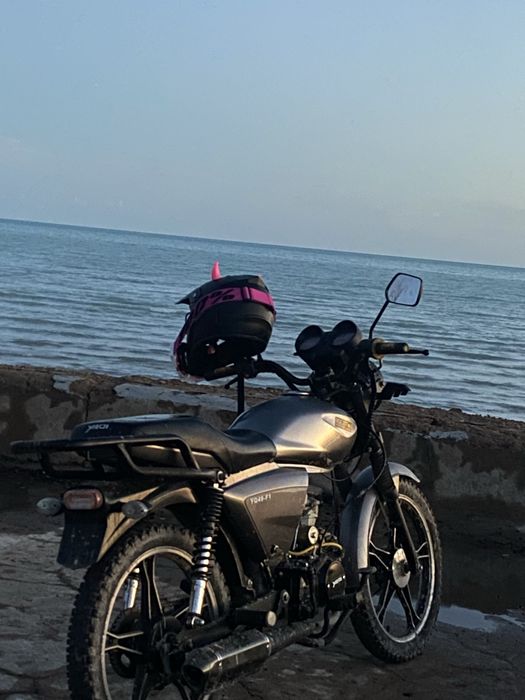 Продам мотоцикл яки 125