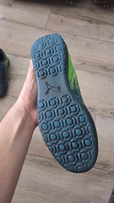 Adidasi sport pentru fotbal 43