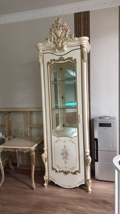 Сервант с тумбой