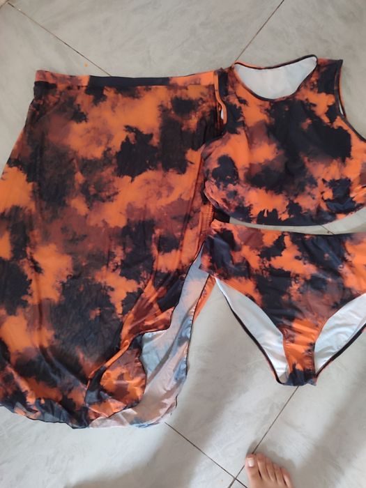 Новый купальник тройка