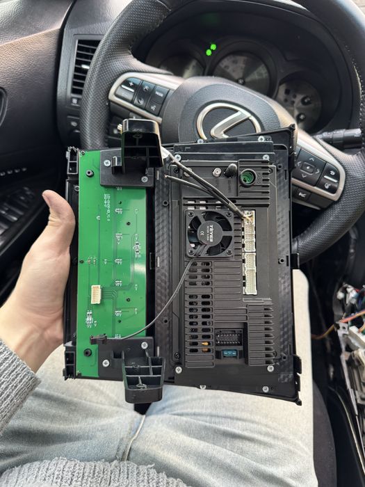 Продам Teyes CC3 4+32gb