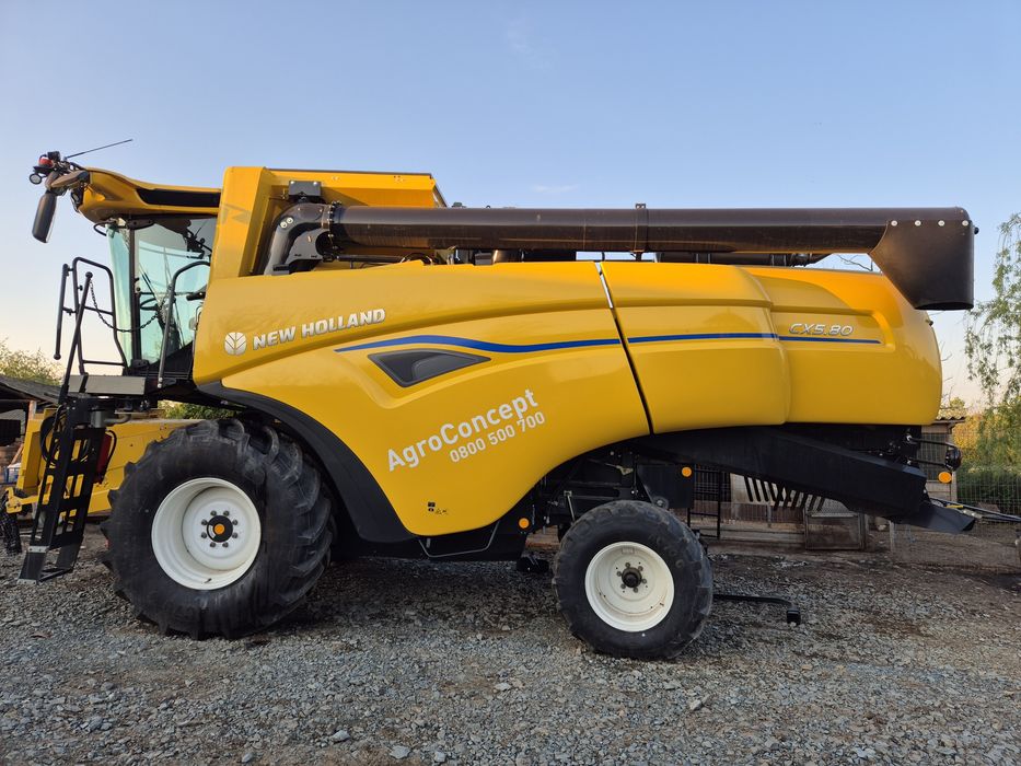 Prestări servicii recoltat COMBINA NEW HOLLAND CX 5.80