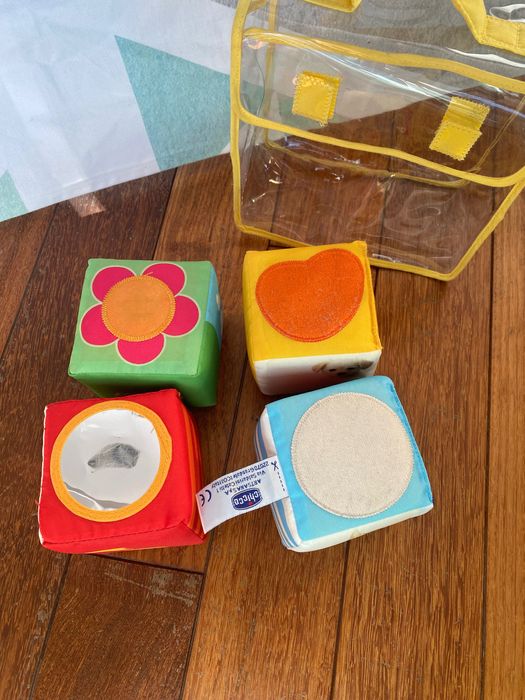 Тихи книжки и бебешки играчки