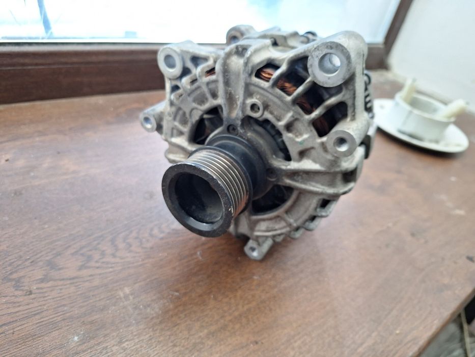 Генератор на Бмв.