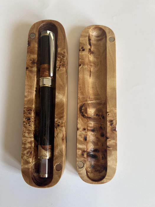 Set Premium:Stilou magnetic Vertex ( Ambanos-Amboyna) +Cutie Plop Bubos