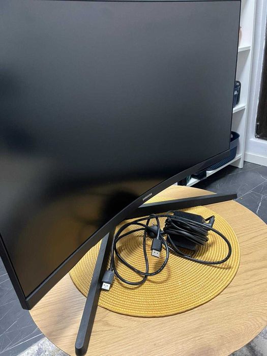 Monitor Curbat 2k Samsung Odyssey G5