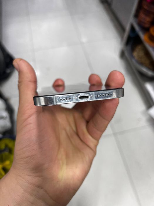 Iphone 12 pro max 128 gb kelishtirip beriladi obmen bor