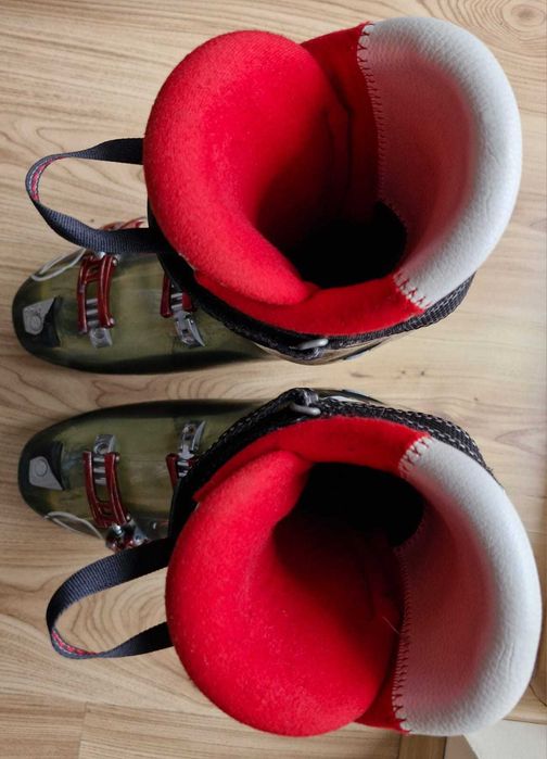 Clăpari Rossignol 29.5 cm / 340mm (număr 44-45) / flex 90