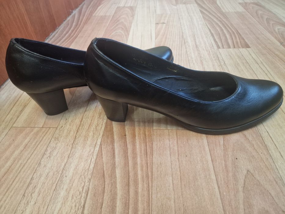 Туфли 42 размер новые