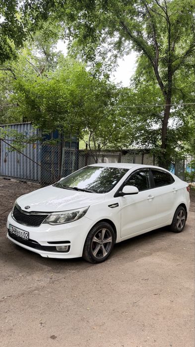 Kia Rio  2015 год  с пробегом