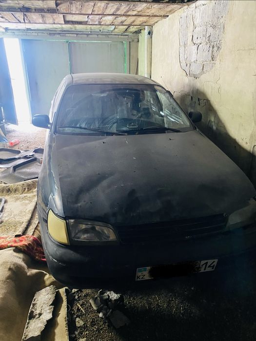 Продам машину Toyota Carina e