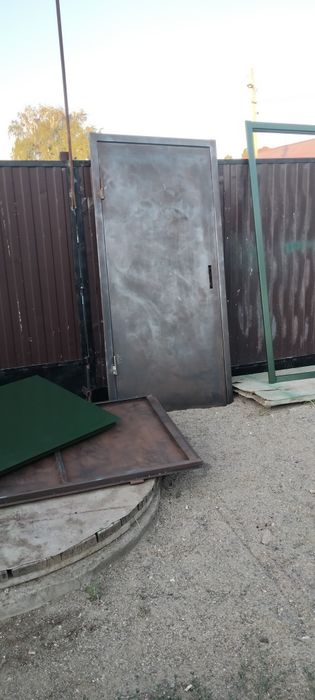 Продам мусорный бак