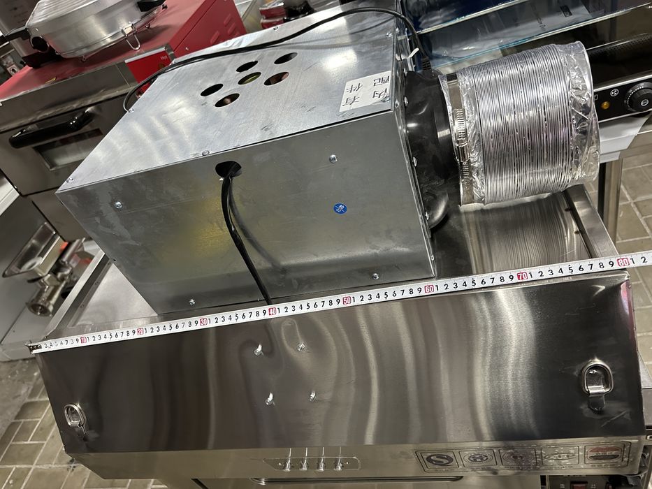 Вытяжка, зонт для кафе