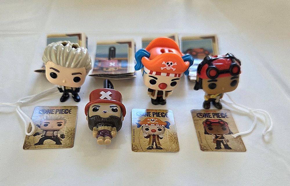 Kinder joy one piece- фигурки