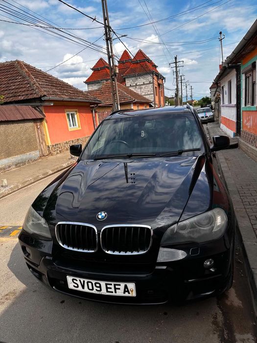 Vand BMW X5 volan pe dreapta nu accept scimburi mai multe deatlii la telefon