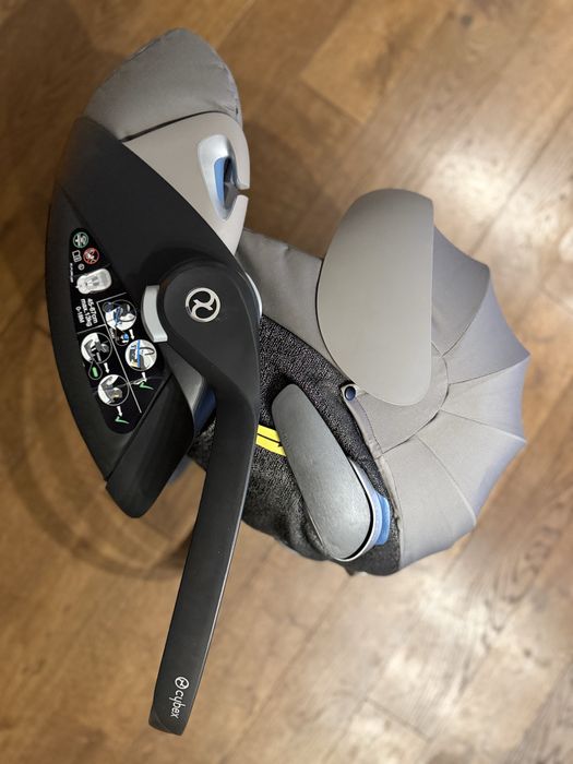 Cybex Cloud Z + въртяща се база