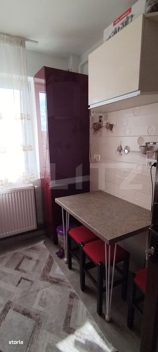 Apartament 3 camere, 50 mp, zona Alexandru cel Bun