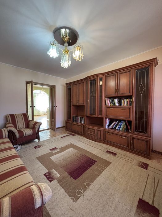 Продам 3х комн Центр