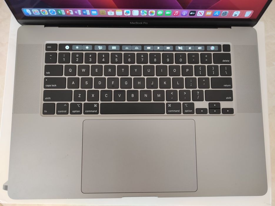 MacBook pro 16" 2019/i7/16GB/512GB/Gray