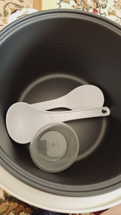 Мультиварка Polaris 6 функцией