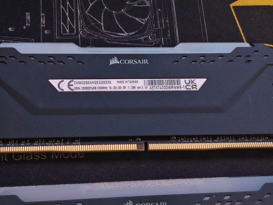 Рам памет Corsair Vengeance RGB Pro 32GB (2x16GB) DDR4 3200Mhz