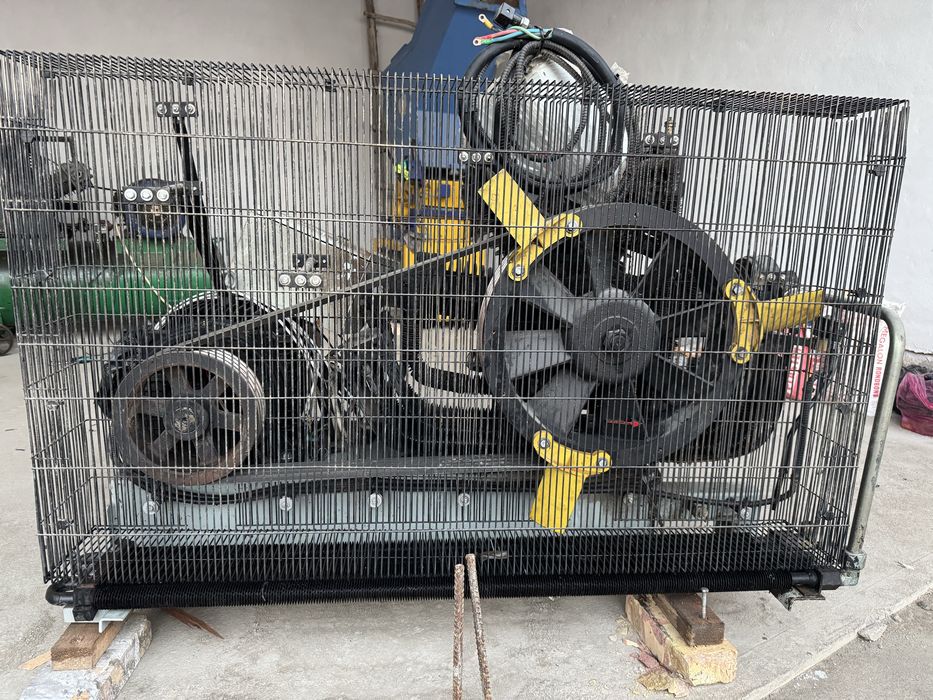 Воздушный компрессор 1.6 kuba 32 atmasfera  KOMRESSSOR