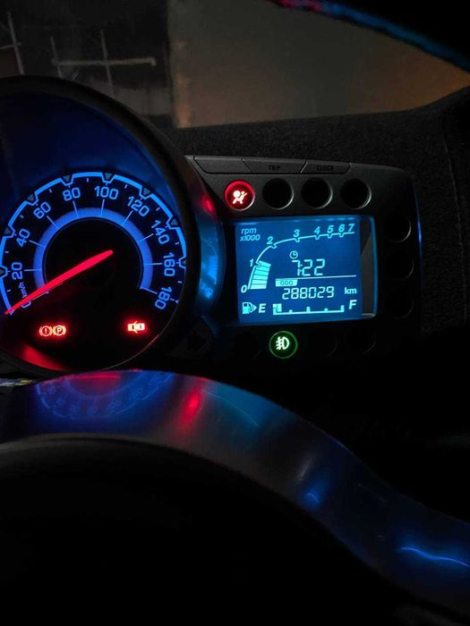 Spark 2012 год 1.25 двитель Метан