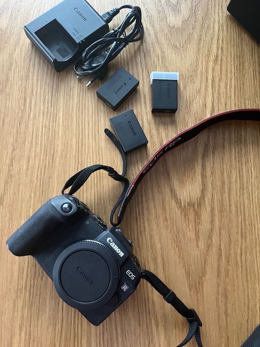 Фотоапарат Canon RP