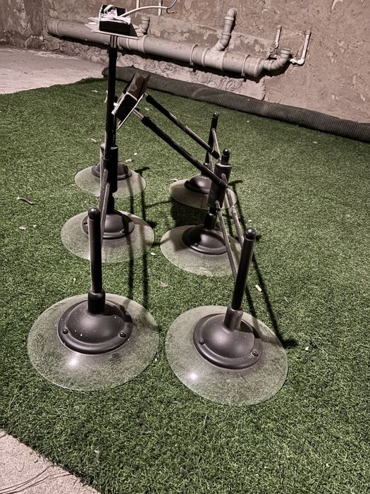 Люстры две одинаковые в рабочем целом состоянии