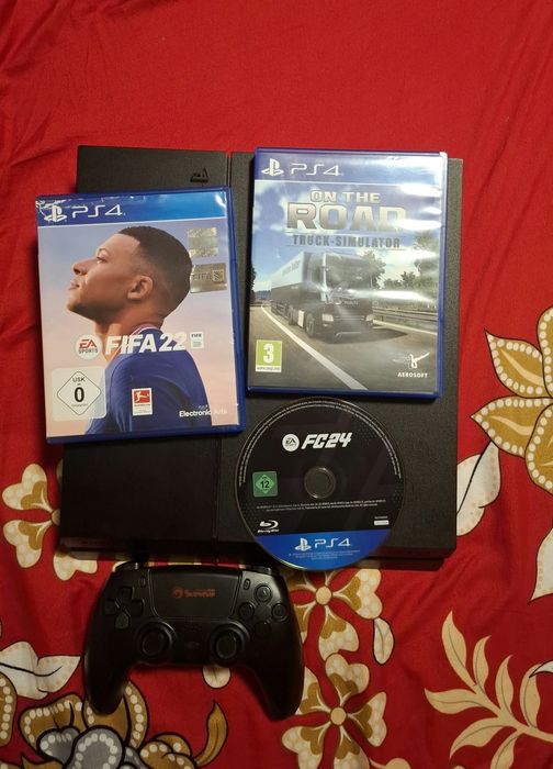 Vând ps4 cu volan si pedale si mentenanță făcută recent