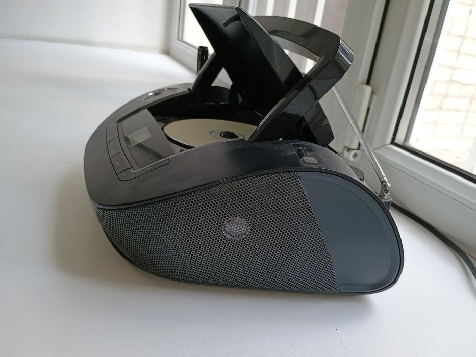 Радиоприемник Samsung Philips.