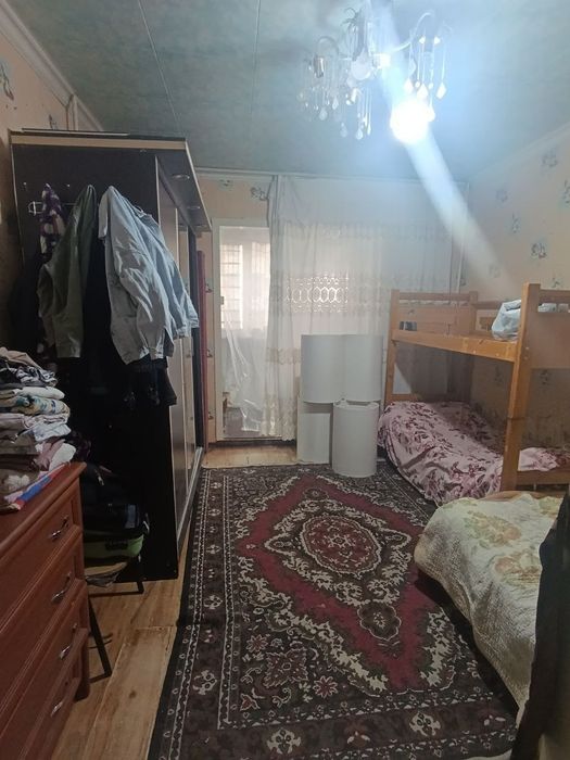 Сергели 8. Продаётся квартира 4/3/9 общ. пл 100 м². Срочно