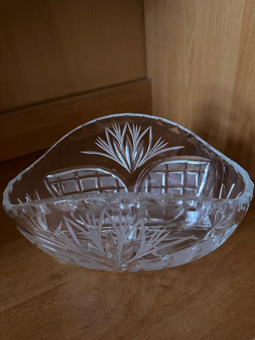 Продаю хрусталь вазы