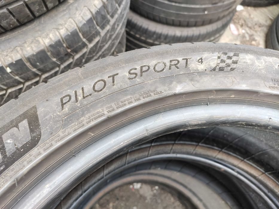 2бр Летни гуми 245 45 19 - Michelin