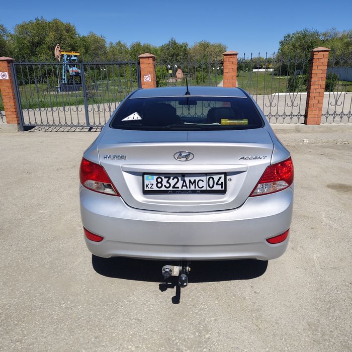 Hyundai accent 2014