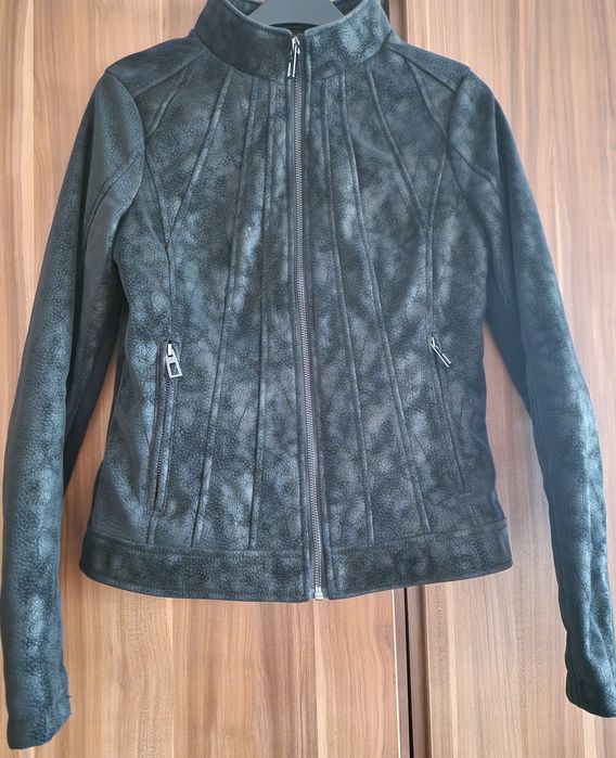 Двукомпонентно яке на Karl Lagerfeld, Яке кожено на Desiqual, XS