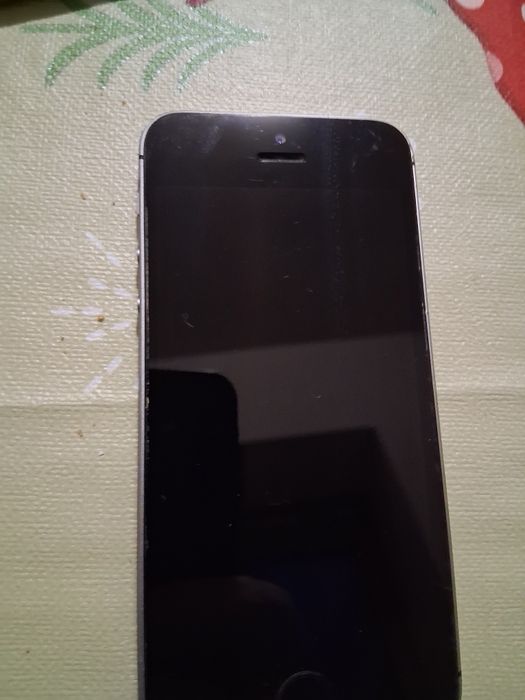 GSM iPFONE 5s като нов.