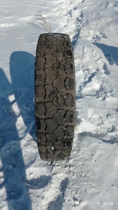 Продам грузовые шины