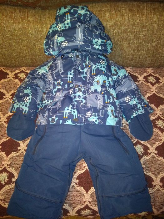 Продам детские комбинезоны