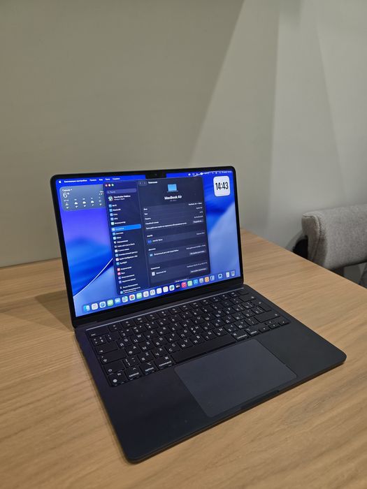 MacBook Air M2, 8 GB, 256 GB