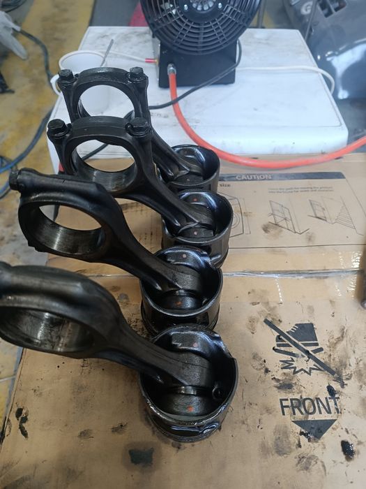 Продам запчасти на Ивеко делли 2000 год