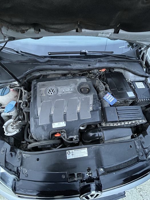 VOLKSWAGEN Golf 2011 — imagine 4