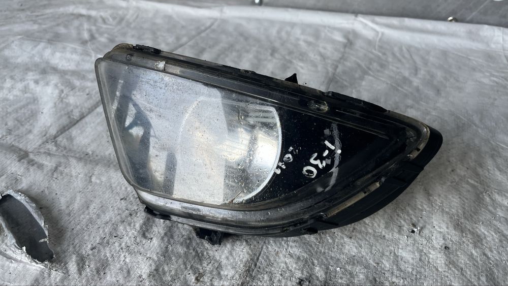 Hyundai i30 ляв халоген